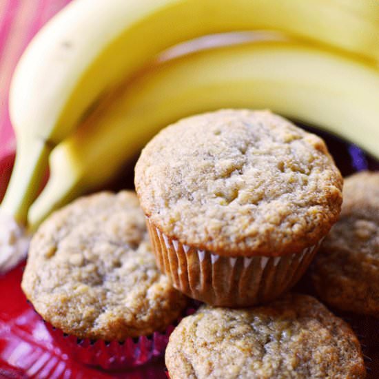 Easy and Moist Banana Muffins - Recipe photo by simplesweetsavory