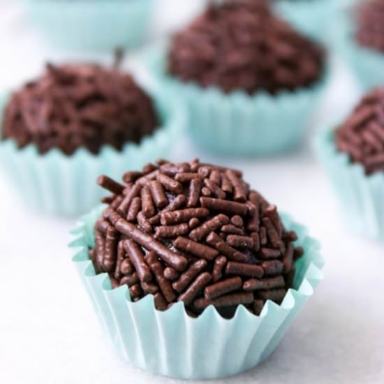 Brazilian Brigadeiros - Recipe photo by cassiboeno