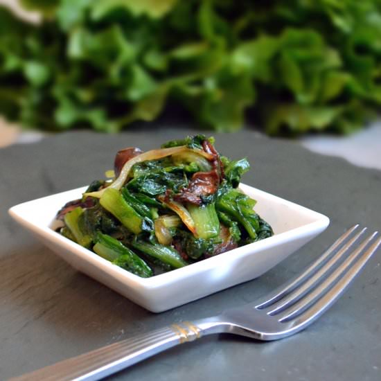 Sauteed Escarole with Mushrooms - Recipe photo by foodhighs