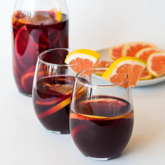 Grapefruit Sangria - Recipe photo by Shineshka