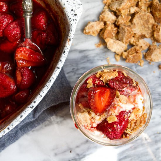 Roasted Strawberry Cookie Sundaes - Recipe photo by littlemarketkitchen