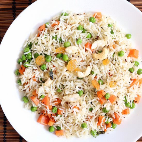 Gujarati Vegetable Pulav - Recipe photo by vegrecipeworld