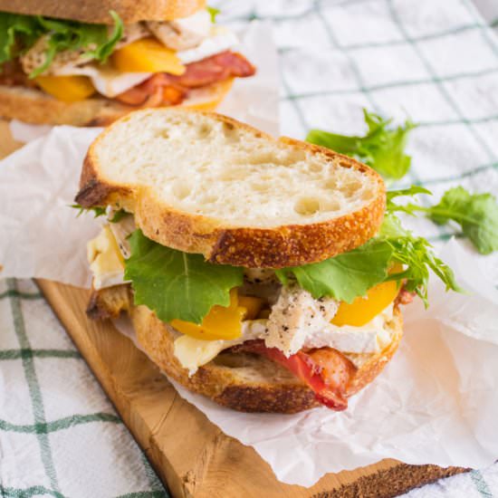 Chicken Club with Bacon & Peaches - Recipe photo by portandfin