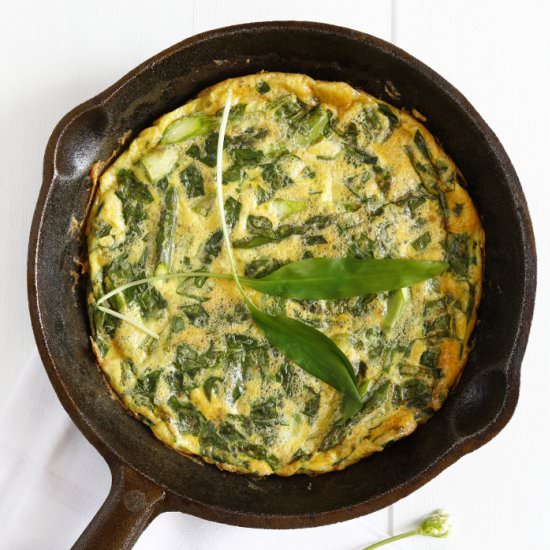 Wild Garlic & Asparagus Frittata - Recipe photo by blanblan