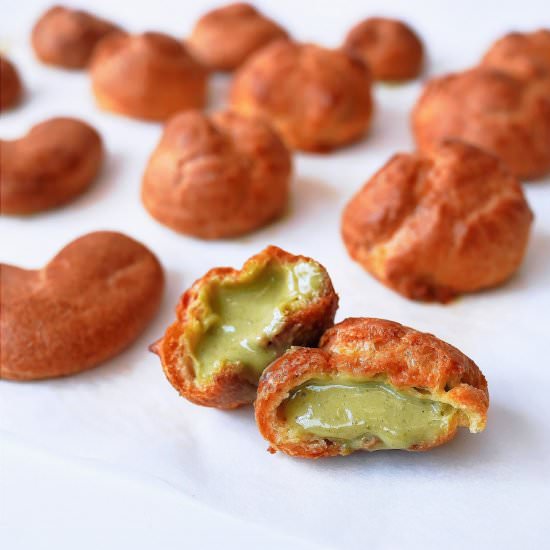 Matcha Green Tea Cream Puffs - Recipe photo by yellowfingers