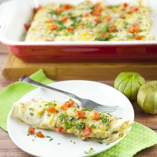 Easy Salsa Verde Chicken Enchiladas - Recipe photo by tiffanybendayan