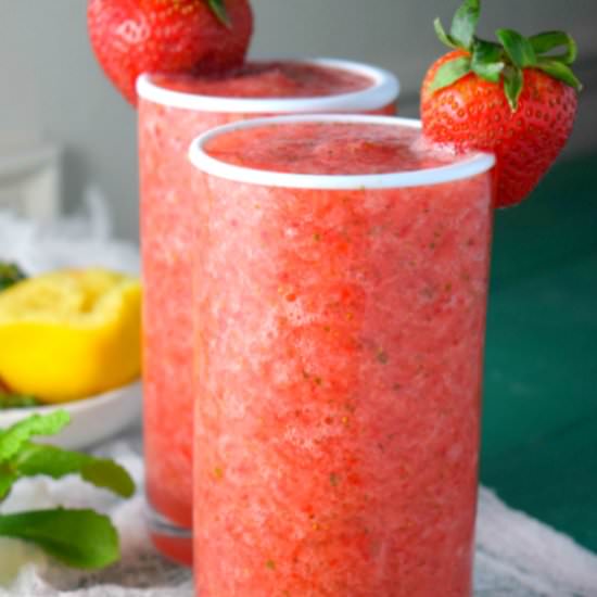 Bourbon Strawberry Slushies - Recipe photo by naivecookcooks