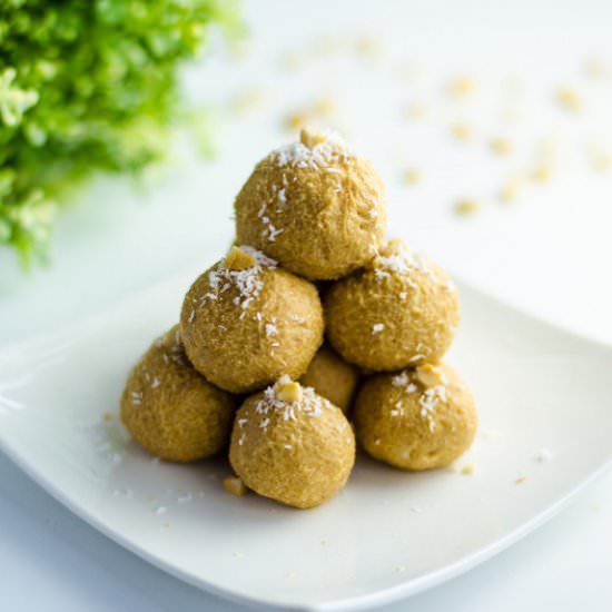 Lentil Cashew Ladoo - Recipe photo by chindiankitchen