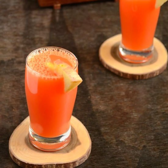 Apple Carrot Tomato Juice - Recipe photo by currytrail