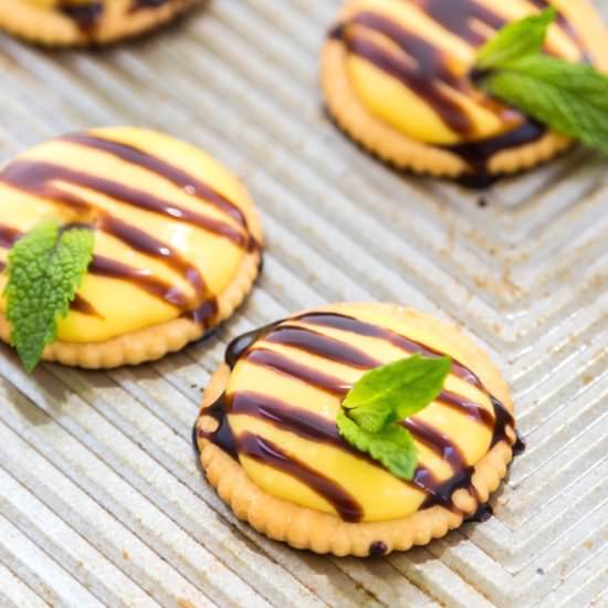 Mango Chocolate Bites - Recipe photo by cookwithmanali