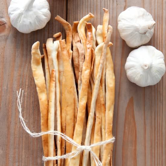 Garlic Grissini Breadsticks - Recipe photo by Fotokulinarnie