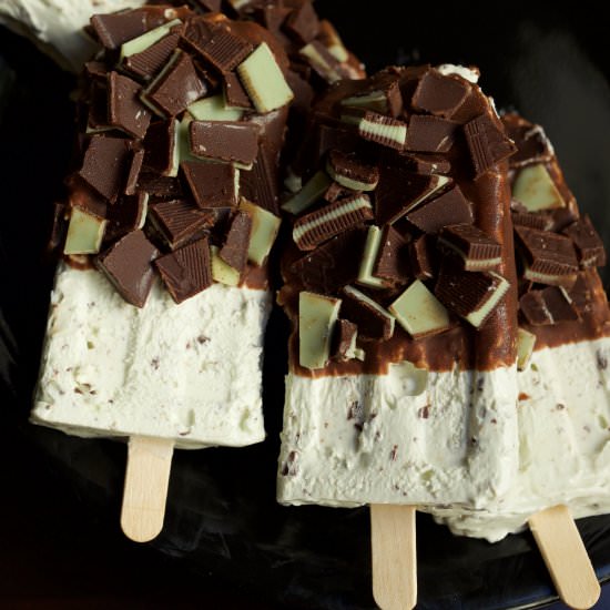Mint Chocolate Cheesecake Popsicles - Recipe photo by cookingwithjanica