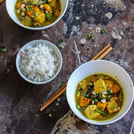 Sweet Potato & Tofu Curry - Recipe photo by umamikitchen