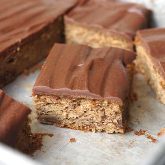 Paleo Banana Snack Cake - Recipe photo by detoxinista