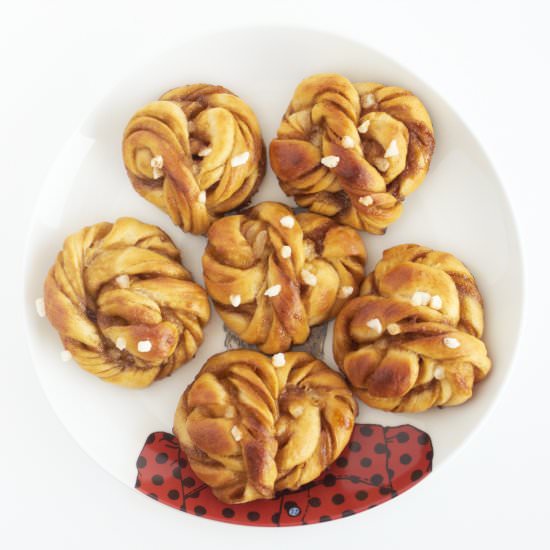 Swedish Cardamom Rolls - Recipe photo by IFeelCook