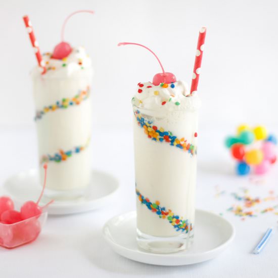 Confetti Cake Batter Milkshakes - Recipe photo by sprinklebakes