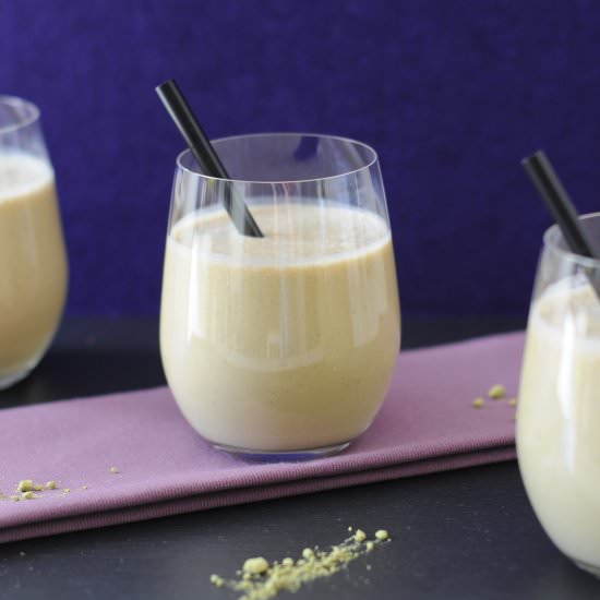Matcha-Coconut-Almond Smoothie - Recipe photo by Narins World of Taste