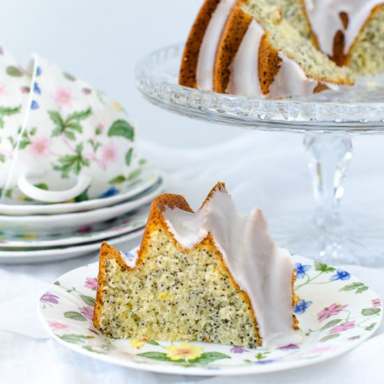 Lemon Poppy Seed Cake - Recipe photo by asweetmuddle