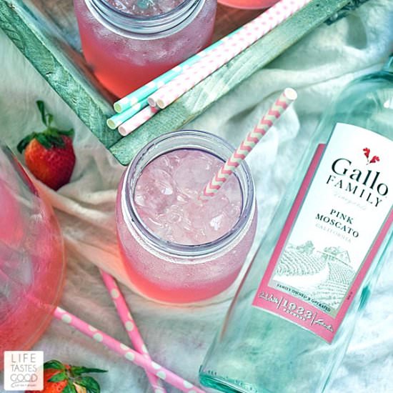 Moscato Pink Lemonade - Recipe photo by LifeTastesGood