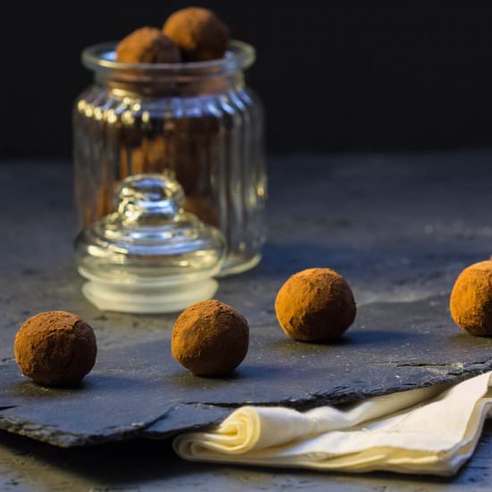 Chocolate Goat Cheese Truffles - Recipe photo by lunchforone