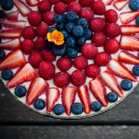 Raw Pine Nut and Berry Cake - Recipe photo by Zulejka J