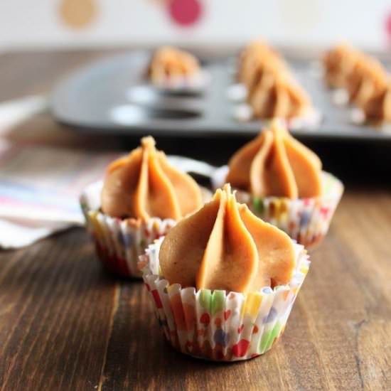 Peanut butter apple pupcakes - Recipe photo by Wild wild whisk