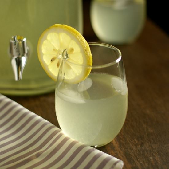 Fresh Squeezed Lemonade - Recipe photo by breadandwithit