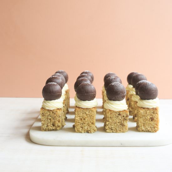 Brown sugar & pecan truffle cake - Recipe photo by THE KAWAII KITCHEN