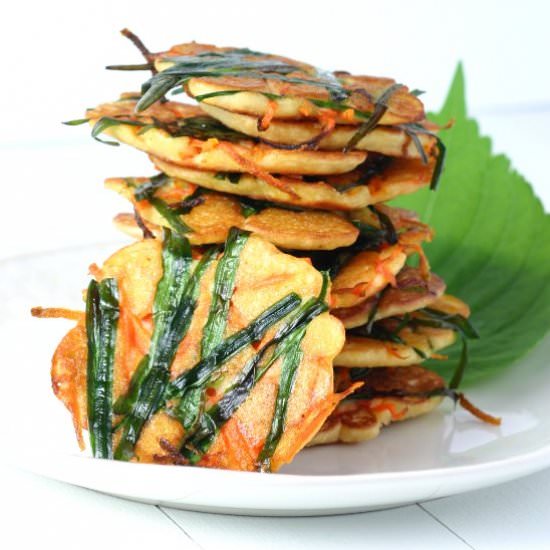 Korean Mung Bean Pancakes - Recipe photo by landsandflavors