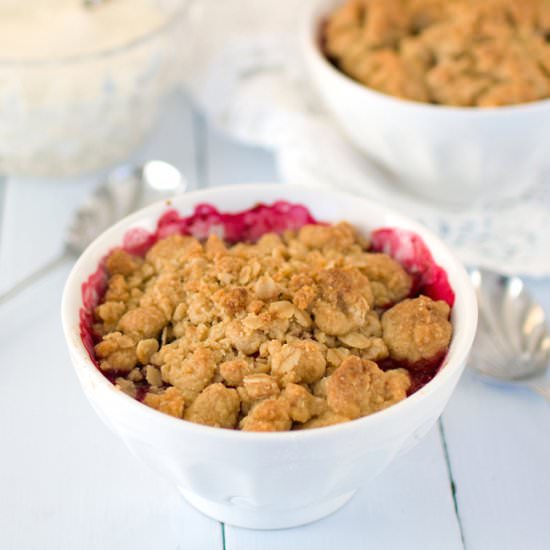 Apple & Boysenberry Crumble - Recipe photo by kiwicook