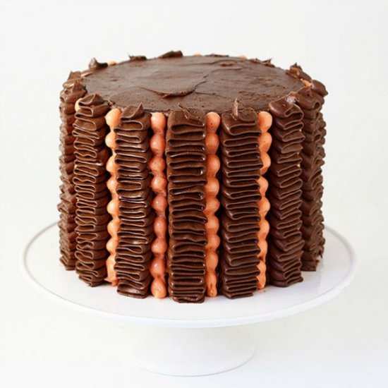 Ruffle Dot Cake - Recipe photo by iambaker