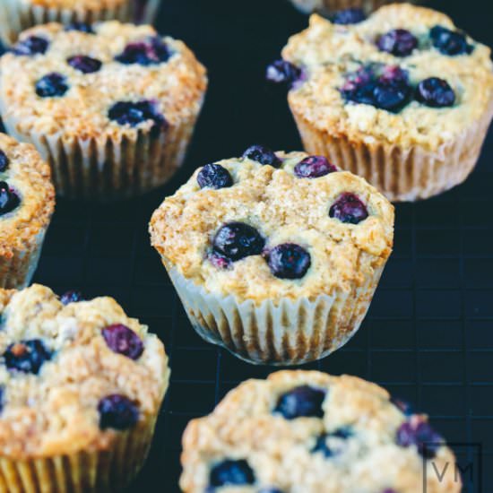 Crisp Vegan Blueberry Muffins - Recipe photo by veganmiam
