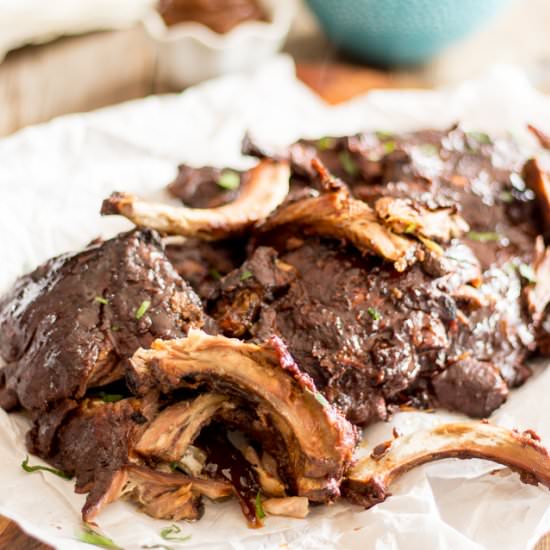 SLOW COOKER BBQ RIBS - Recipe photo by The Healthy Foodie