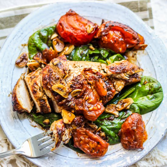 Rustic Balsamic Garlic Chicken - Recipe photo by Honest and Tasty