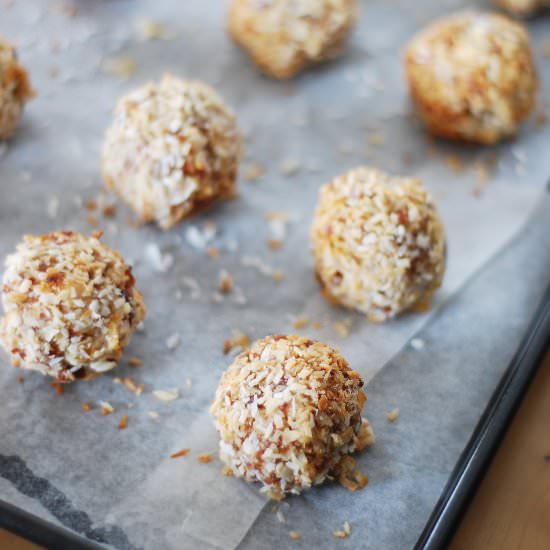 Healthy Vanilla Coconut Truffles - Recipe photo by heartandbowl