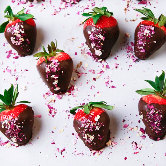 Chocolate Covered Strawberries - Recipe photo by GlamorousBite