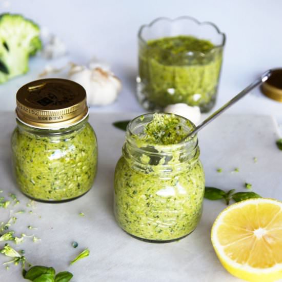 Raw Broccoli and Basil Pesto - Recipe photo by littlebigh