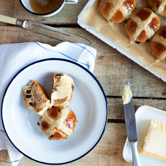 Hot Cross Buns - Recipe photo by jernejkitchen
