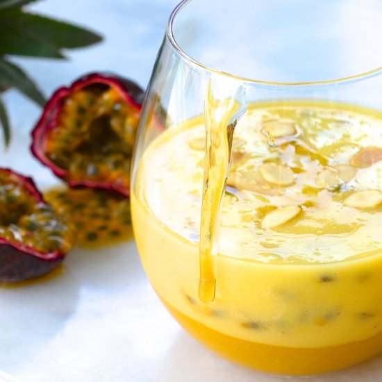 Banana-pine smoothie - Recipe photo by Bibbyskitchenat36