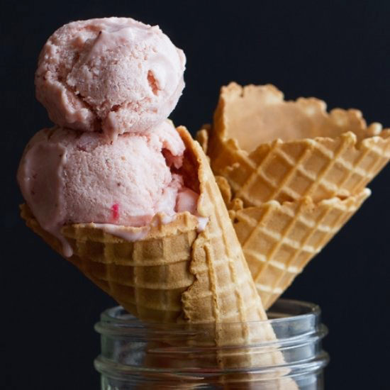 Fresh Strawberry Ice Cream - Recipe photo by littlespicejar
