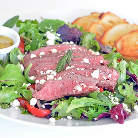 Spanish Steak Salad - Recipe photo by FoodieandWine.com