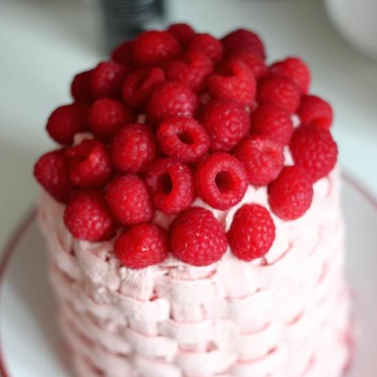 Basket of Raspberry Cake - Recipe photo by catcookies