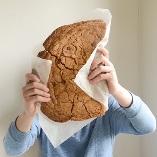 Giant Chocolate Chip Cookie - Recipe photo by willowday