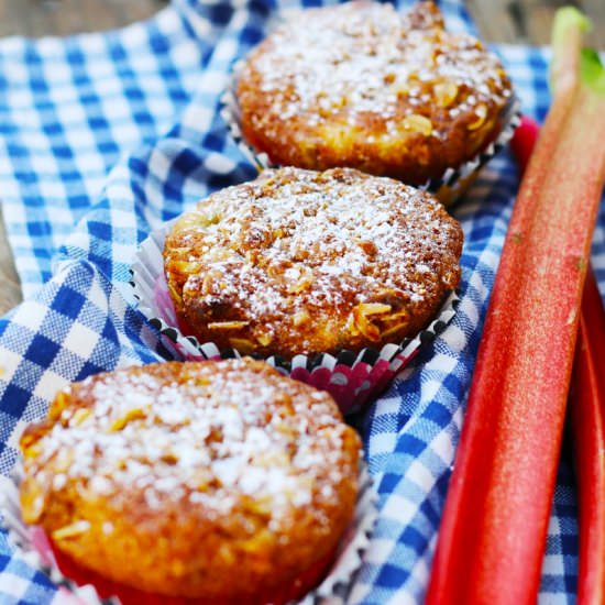 Rhubarb Streusel Muffins - Recipe photo by baketotheroots