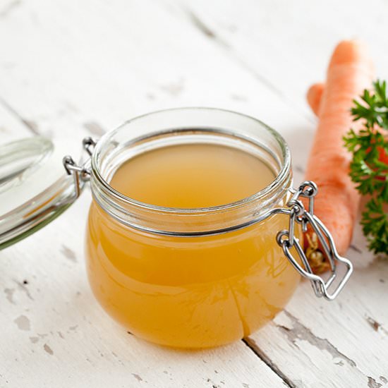 How to Make Vegetable Stock - Recipe photo by ohmydish