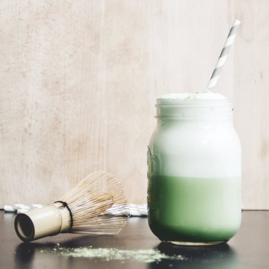 Matcha Latte (vegan & lacto-free) - Recipe photo by JuYogi