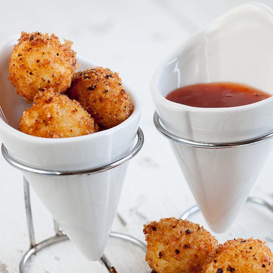 Fried Mini Mozzarella Balls - Recipe photo by ohmydish