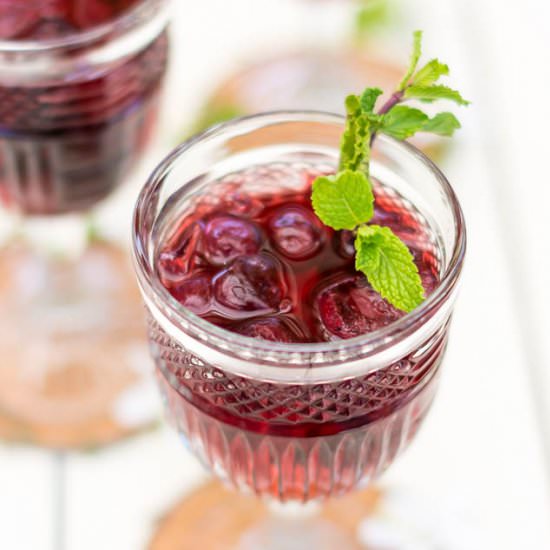 Red Wine Spritzer - Recipe photo by Coreen Murphy
