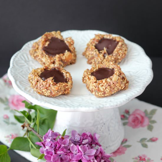 Raw Vegan Thumbprint Cookies - Recipe photo by micibakes