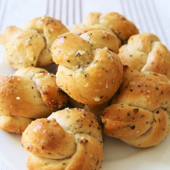 Garlic Parmesan Knots - Recipe photo by thetastybite